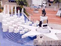 Guayaquil. Entnommen aus VISTAZO: Guayaquil en su renacimiento. 1ra quincena de octubre 2003.